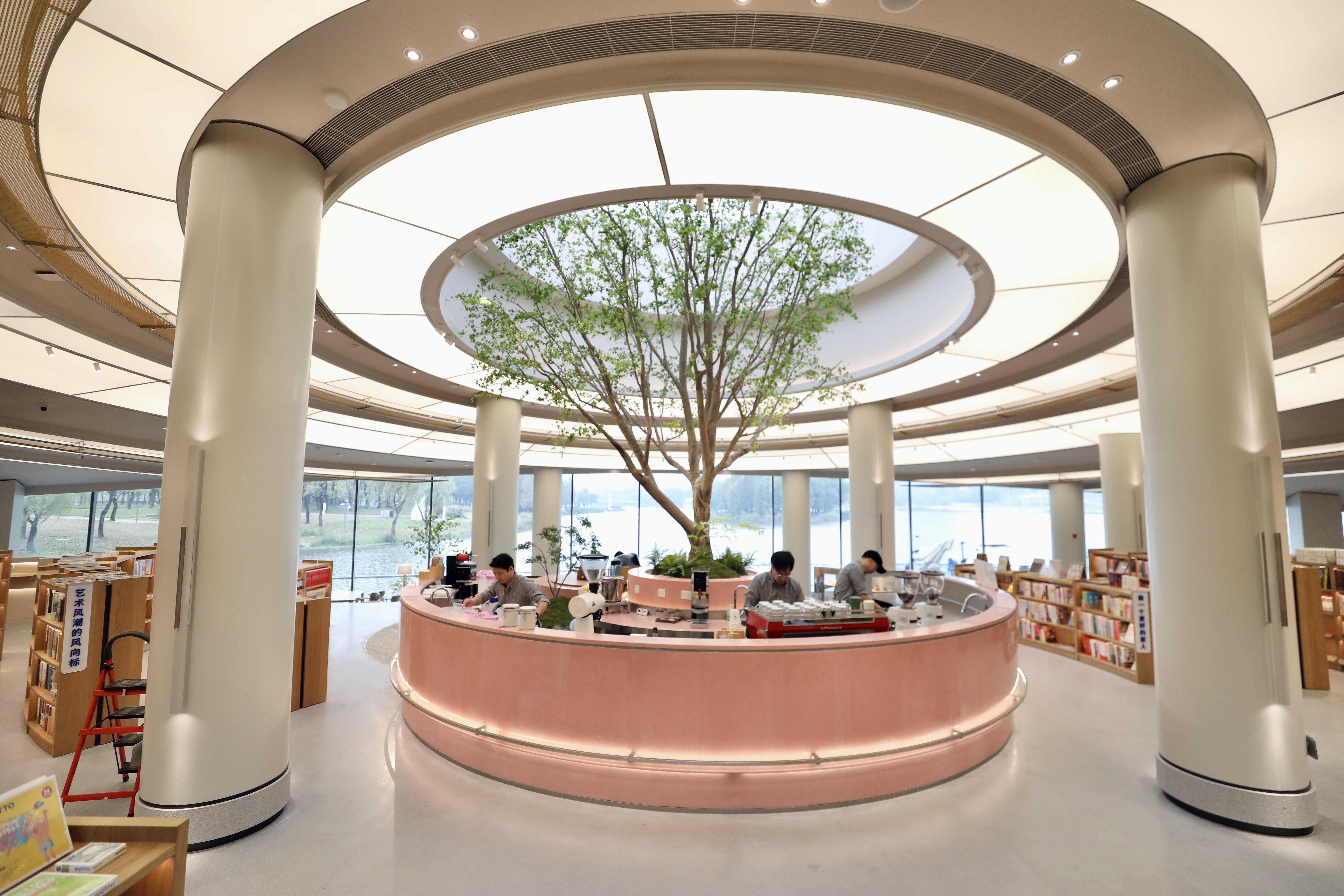 一个贵人提醒了我,人在倒霉的时候,多去这四个地方转转,会转运 一个贵人提醒了我,人在倒霉的时候,多去这四个地方转转,会转运