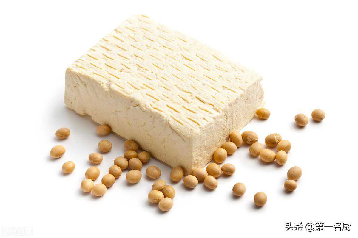 下巴歪了！葛天晒照浓浓网红风 网友:猪腰脸眼睛吓人