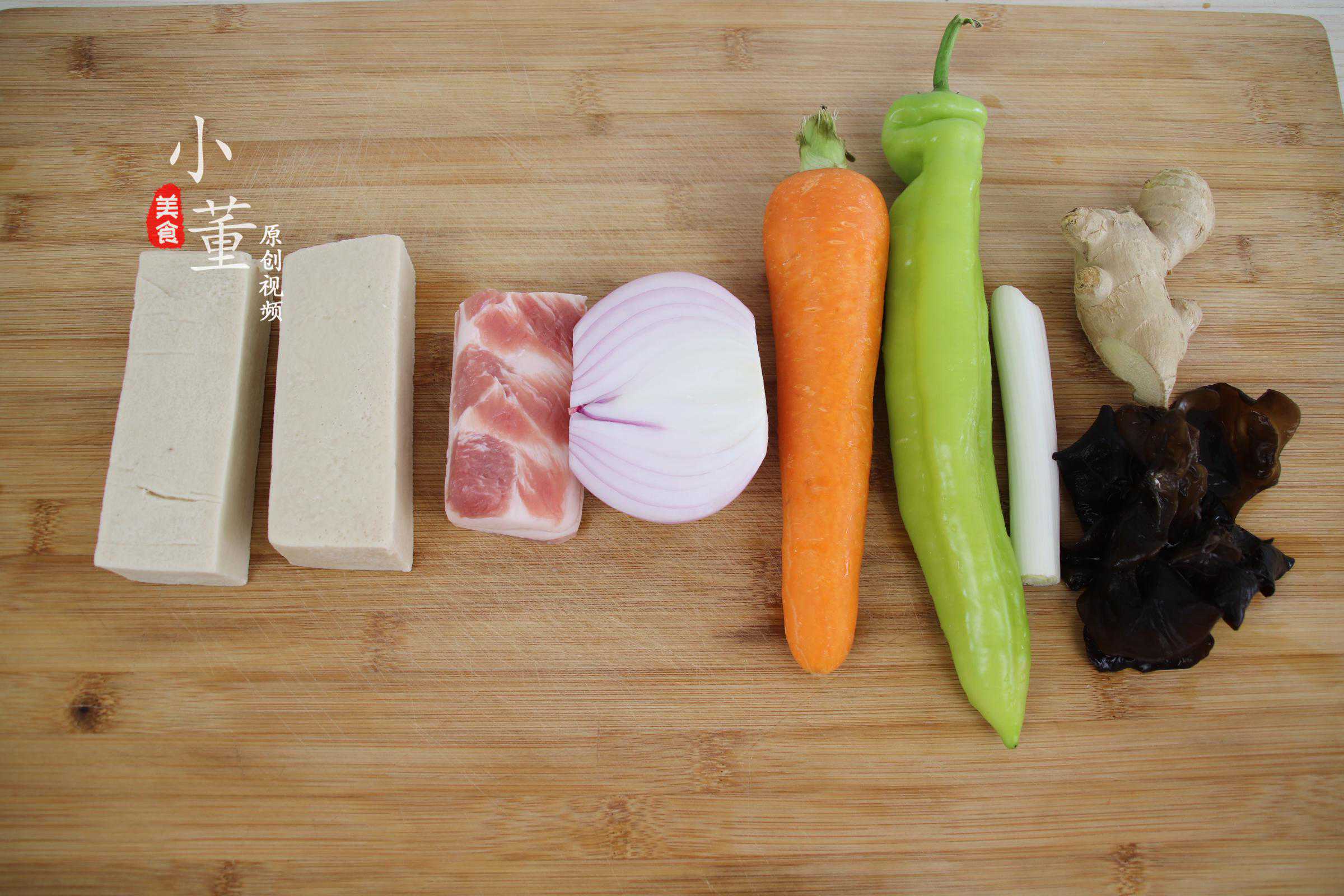 蛇年女孩注意！3 月出生者 2025 年感情波折预警！