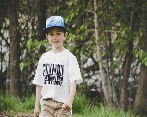 太苦了太苦了，背后长痘的女生都太苦了